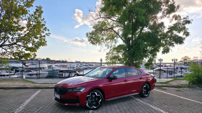Škoda Superb Sportline: Hem makam aracı hem asfalt sporcusu