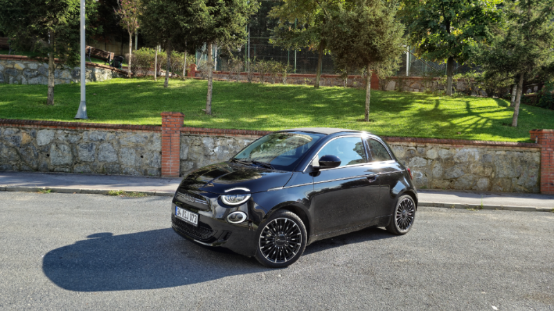Fiat 500e La Prima: Elektrik ve şehir içi konforun buluşması