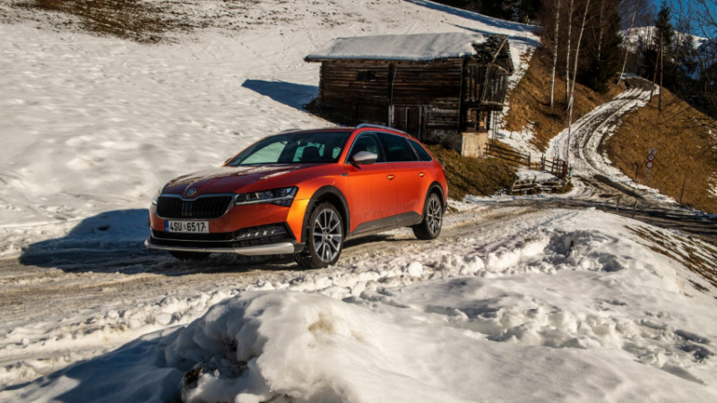 Skoda Superb Combi Scout 2022: Geç oldu sanırız biraz güç de oldu