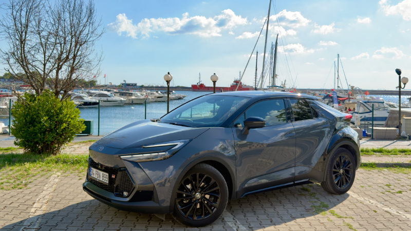 Toyota C-HR GR SPORT incelemesi : UFO tasarımlı şehir savaşçısı