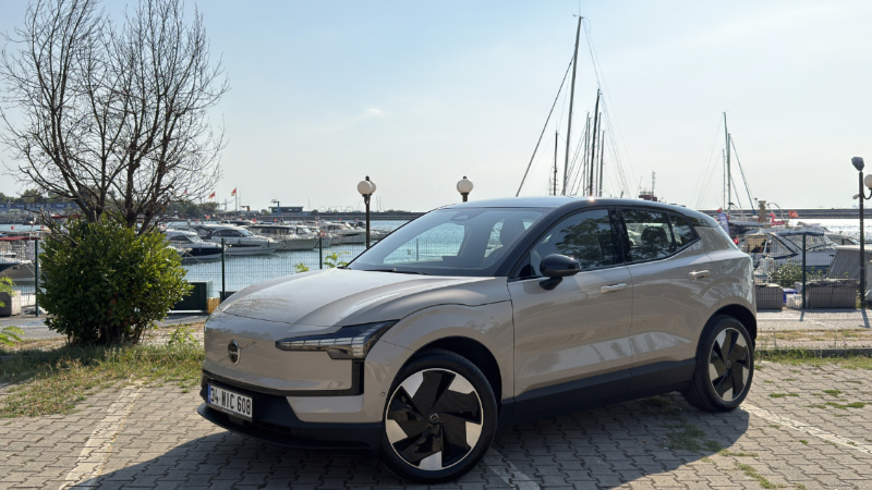 Volvo EX30 Twin Motor: 428 HP’lik roket
