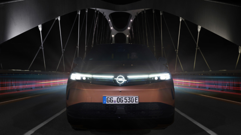 Yeni Opel Grandland'in Intelli-Lux HD LED® Farları DVN Ödülü Kazandı