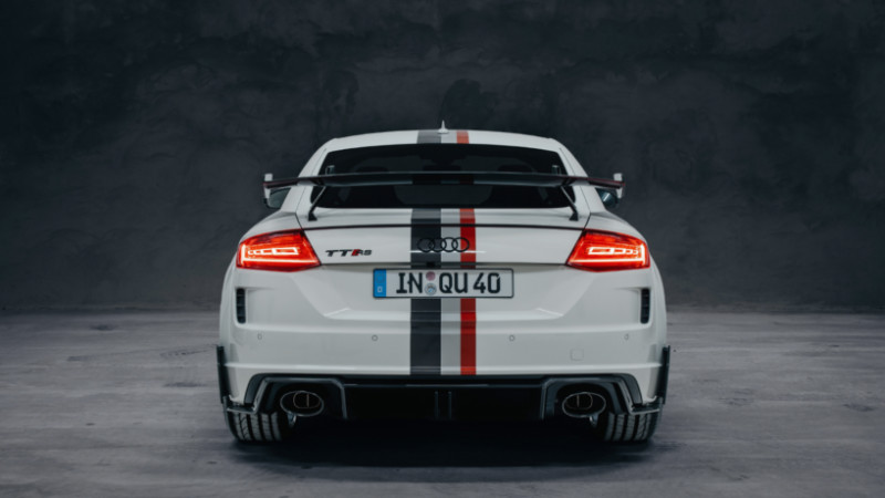 "Audi TT RS 40 years of quattro"nun keyfini sadece 40 şanslı Alman sürecek_arabazzi.com