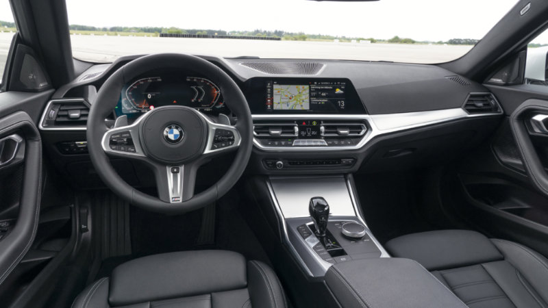 Yeni BMW 2 Serisi Coupe kabin tasarımı