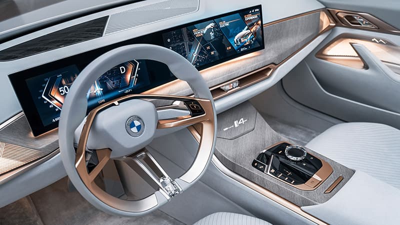 BMW i4 konseptinin kokpiti