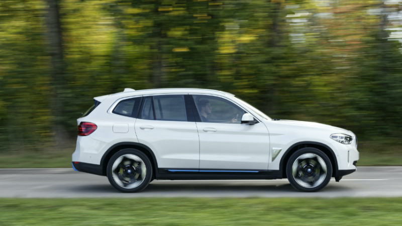 BMW iX3 kaç para?