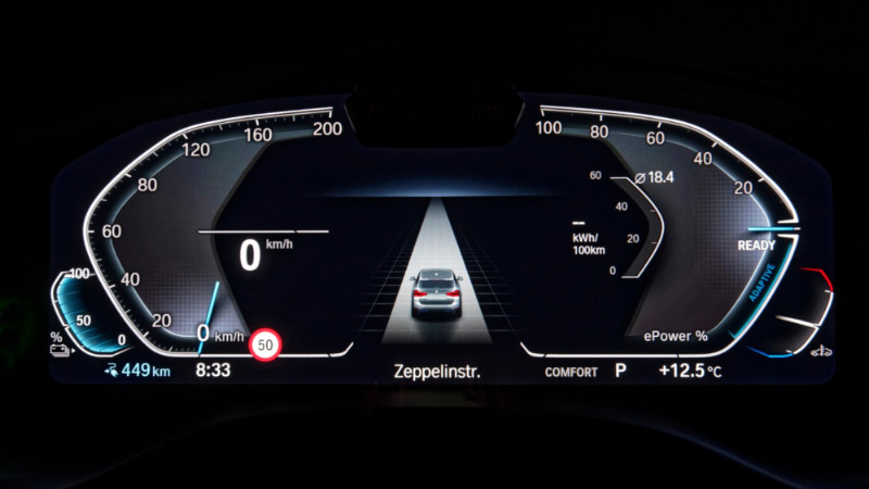 BMW iX3 dijital gösterge paneli
