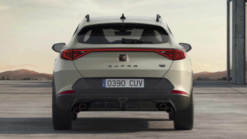 Cupra Formentor VZ5 güçlü sportif genlere sahip