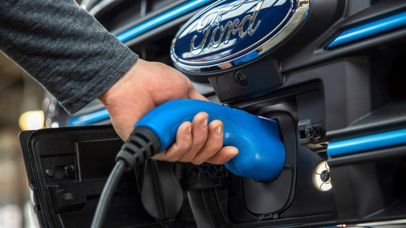 Ford’un tam elektrikli ilk ticari aracı Ford E-Transit Custom