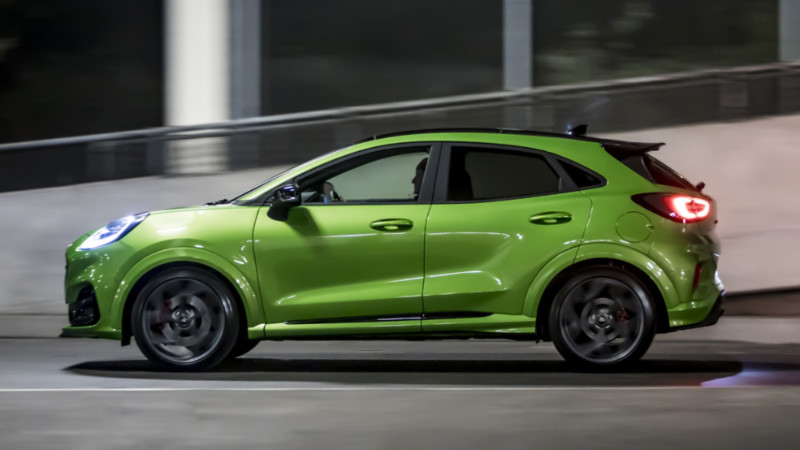 Ford Puma ST 200 hp ve 320 Nm'lik 1.5 Ecoboost benzinli motordan güç alıyor_arabazzi.com