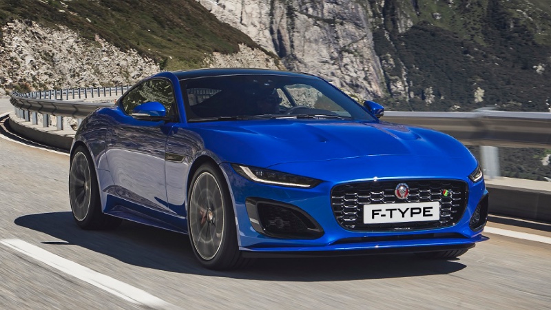 Yeni Jaguar F-TYPE 2.0 lt. ve 300 hp'lik 4 silindirli turbo motora sahip_arabazzi.com