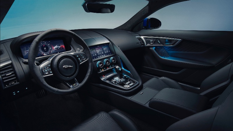 2021 Jaguar F-Type 12,3" dijital gösterge paneli ve Apple CarPlay ile döndü_arabazzi.com