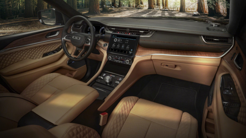 Grand Cherokee kabin kalitesinde sınıf atlamış
