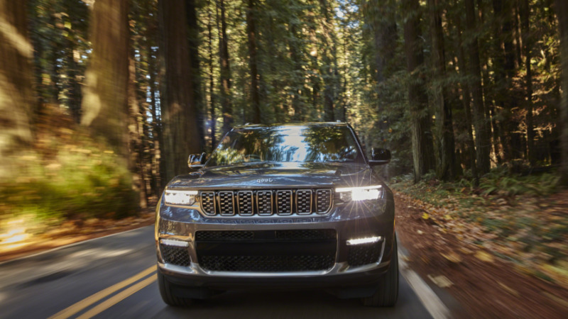 Grand Cherokee L, beş çekiş ve üç 4x4 moduna sahip
