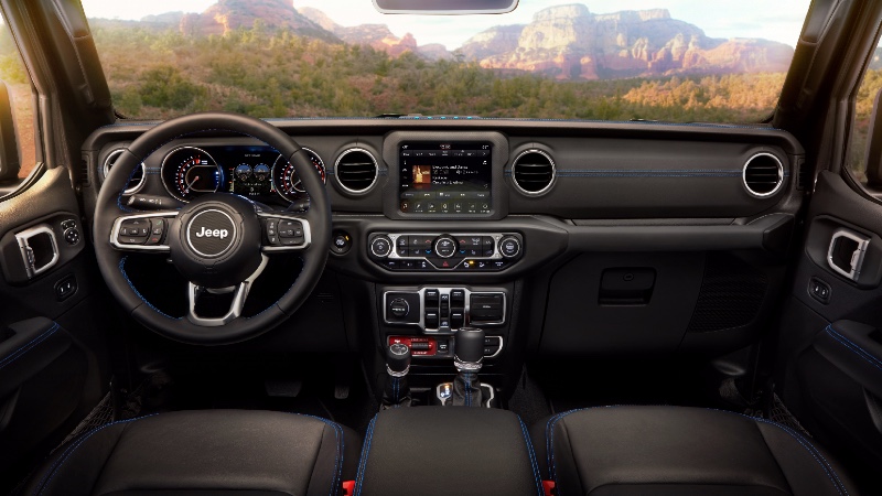 Jeep Wrangler 4xe 2021'e modern dokunuşlarla giriyor