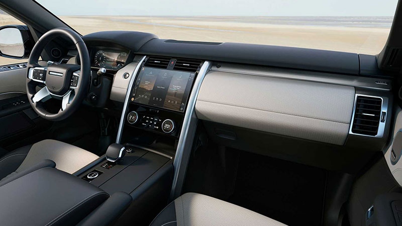2021 Land Rover Discovery'nin kokpitinde yenilik rüzgarları_arabazzi.com