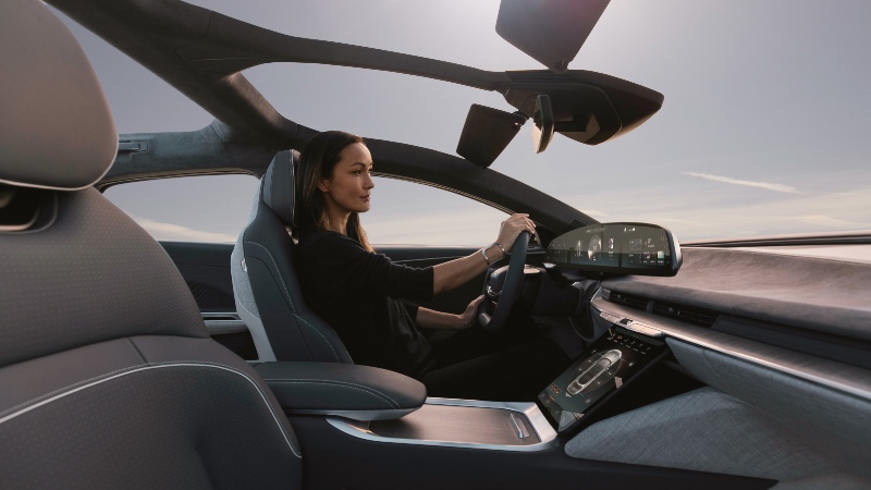 Lucid Air'in kabini de çok havadar_arabazzi.com