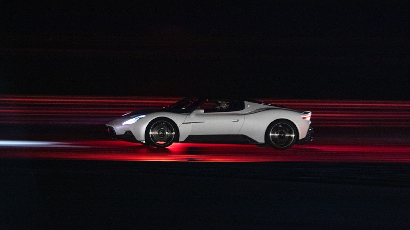 Maserati MC20 test sürüşü. arabazzi.com