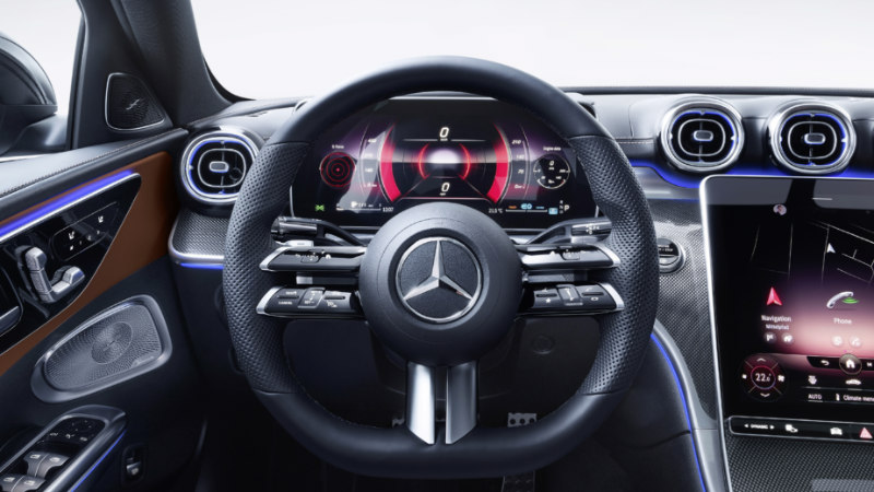 Yeni Mercedes C Serisi dokunmatik kumandalı direksiyon