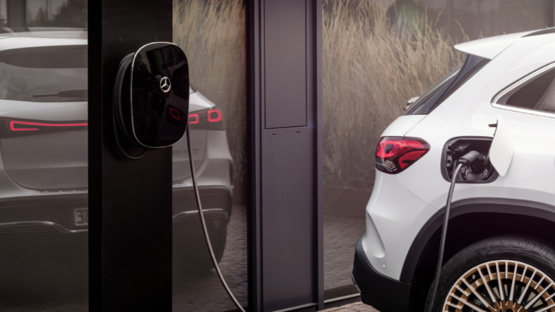Elektrikli Mercedes EQA 66,5 kWs bataryaya sahip