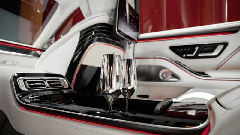 Maybach S-Class ve ayarlı soğutusu