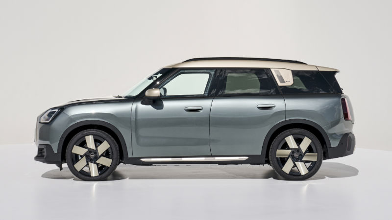 Mini Countryman E (Elektrik) ölçüleri ve tasarım detayları için arabazzi.com