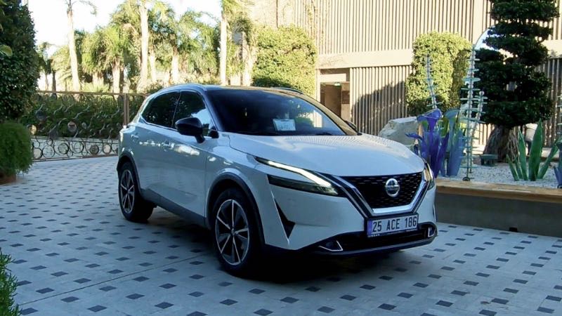 Yeni Nissan Qashqai tets yorumları_arabazzi.com