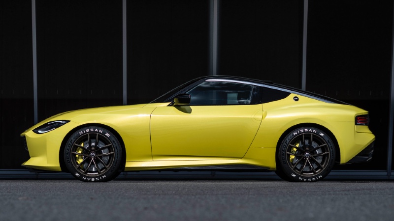 Nissan Z'nin klasik hatları