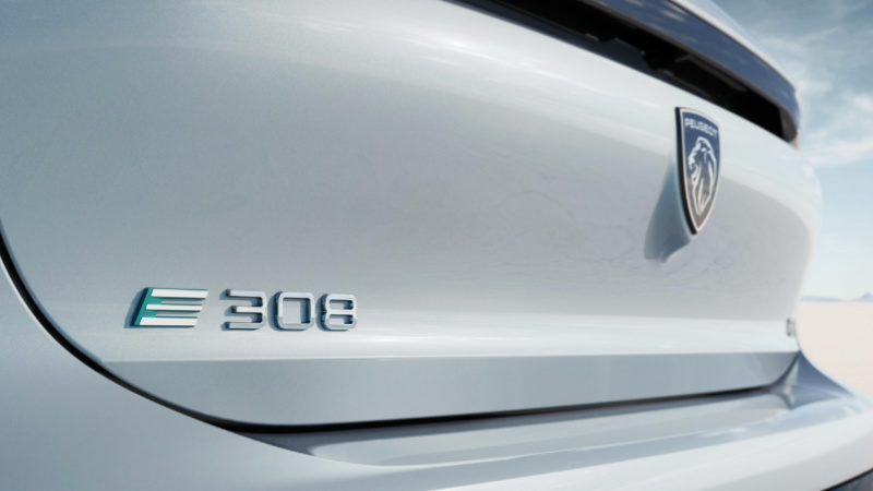 Peugeot e-308 nasıl bir elektrikli otomobil?... arabazzi.com