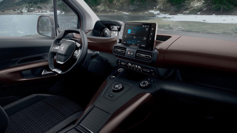 Peugeot Rihter ve i-Cockpit'