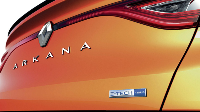 Renault Arkana E-Tech: Klasik hibrit motorlu bir coupé SUv_arabazzi.com
