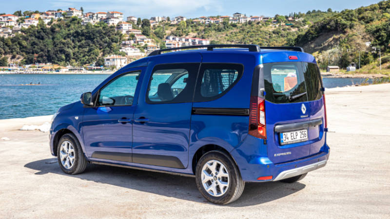 Renault Express yükleme hacmi ne kadar?