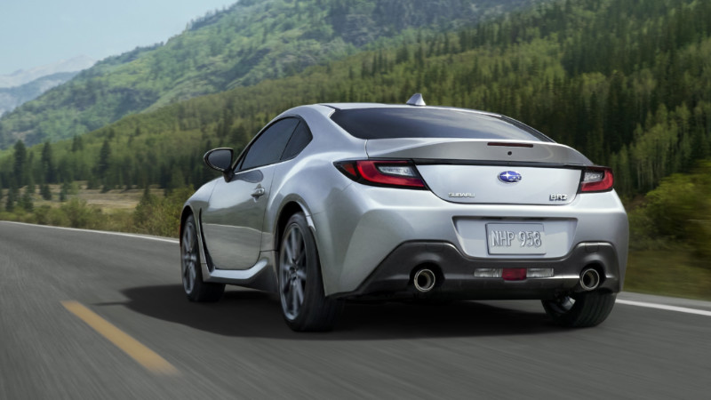 Yeni Subaru BRZ'nin LED stoplarında Aston Martin kanat çırpıyor_arabazzi.com