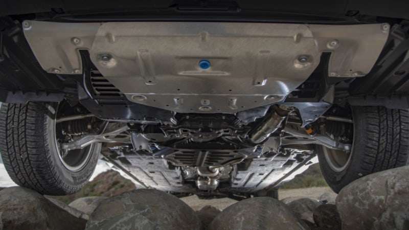 Subaru Outback Wilderness yerden 24 cm yüksek
