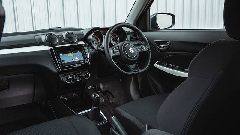 Suzuki Swift 2020 kokpit