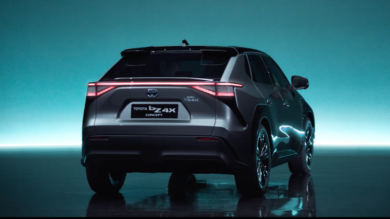 Toyota bZ4X ve elektrikli Toyota'ların yeni ışık imzası