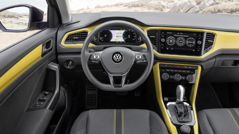 VW T-Roc bilgi ve eğlence ekranı