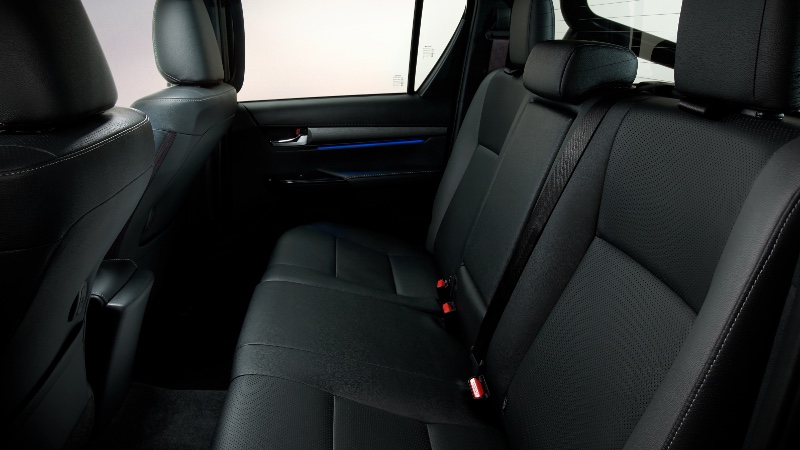 Toyota Hilux 2021 geniş hacimle ailevi ihtiyaçları da karşılayabilir_arabazzi.com
